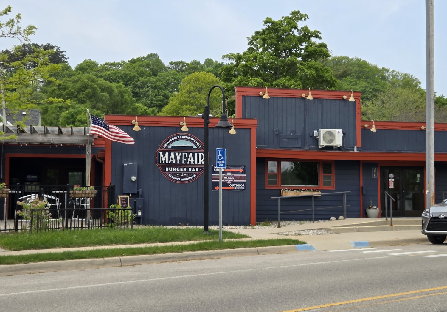 Mayfair Burger Bar in Elberta