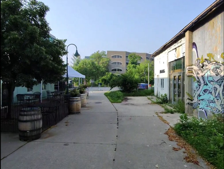 Walkthrough of the Warehouse District in Traverse City